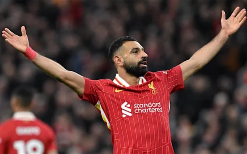 الهلال السعودي يفاوض محمد صلاح من أجل كأس العالم للأندية