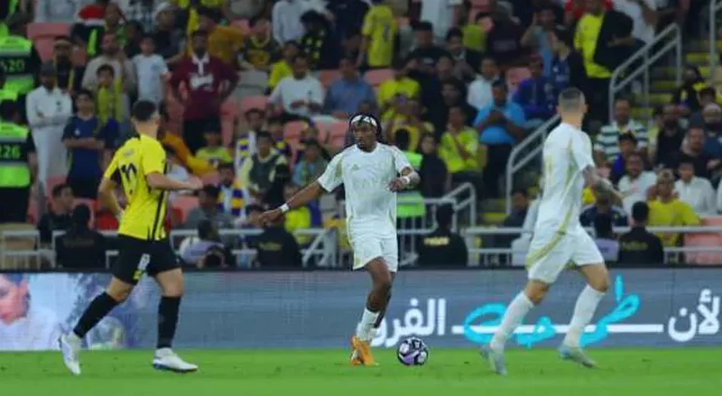 الوطن سبورت | بنزيما ورونالدو يسجلان في فوز الاتحاد القاتل على النصر بكلاسيكو السعودية