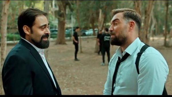 مسلسل رقم سري الحلقة 17.. إتفاق عمرو أنيس مع كمال زين لإيذاء لقاء