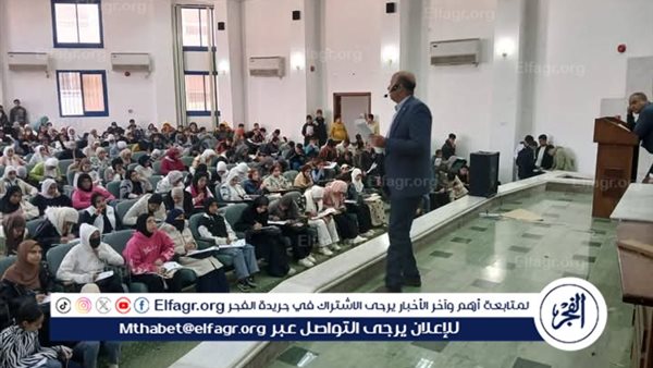 استمرار المراجعات النهائية لطلاب الشهادة الإعدادية