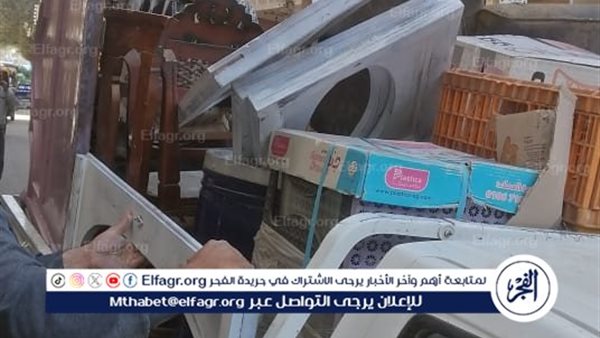 حملة مكبرة لإزالة اشغالات وتعديات الباعة الجائلين بشوارع مدينة ديروط