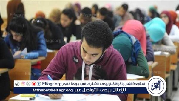 طلاب الصف الأول الثانوي يؤدوا اليوم امتحان اللغة العربية في 212 لجنة بالدقهلية